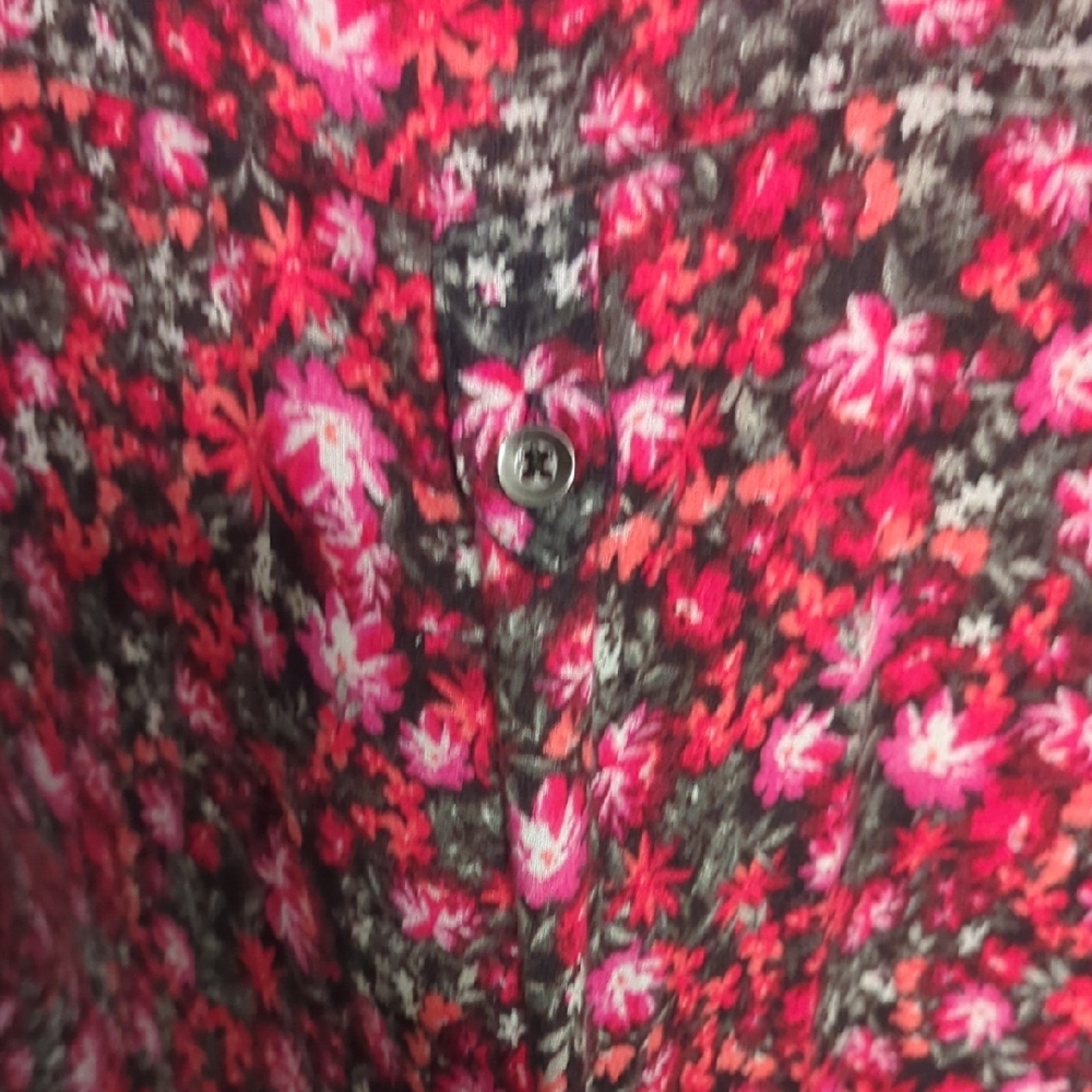 Torrid Pink and Black Floral Blouse - Picture 6 of 6